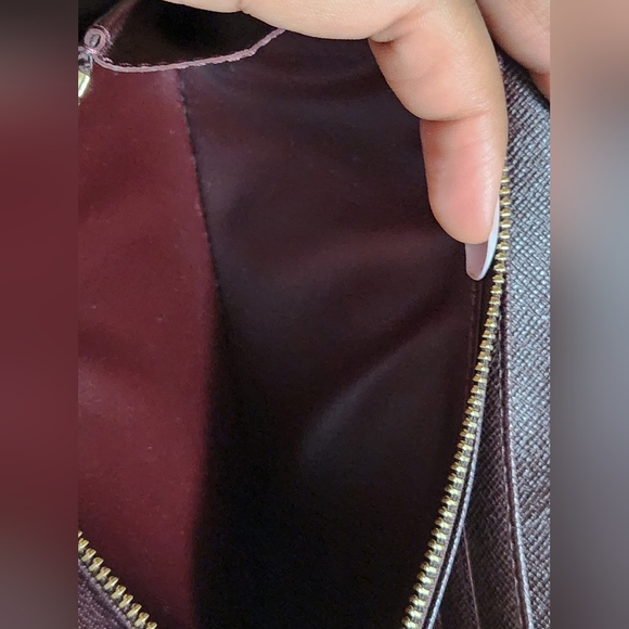 Authentic Louis Vuitton Monogram Idylle Pattern Sarah Wallet ( Mini Lin) - Picture 5 of 14